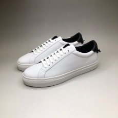 GIVENCHY 지방시 LOW SNEAKERS IN LEATHER BM08219876-131