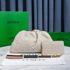 BOTTEGA VENETA 보테가베네타 파우치