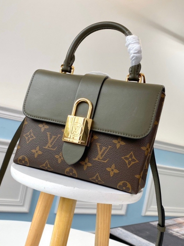 LOUIS VUITTON 루이비통 모노그램 록키 BB M44797