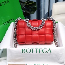 BOTTEGA VENETA 보테가베네타 체인 카세트백