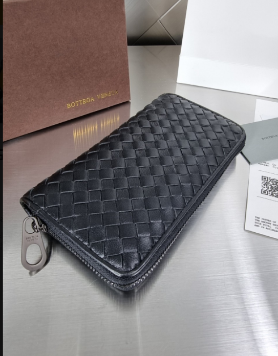 보테가베네타 [ Bottega Veneta ] 인트레 치아토 지퍼 장지갑